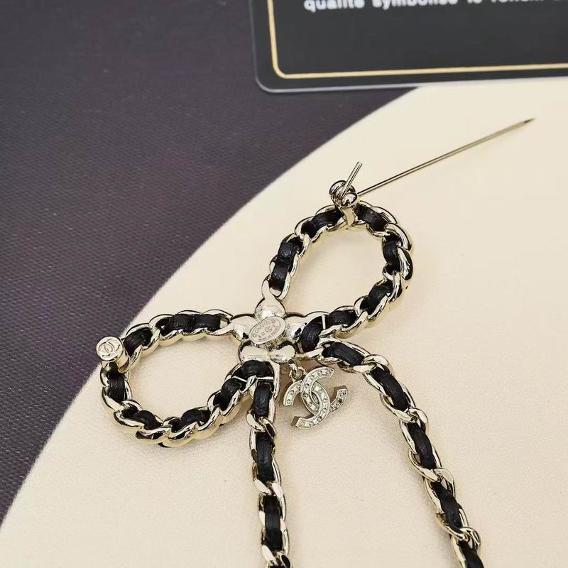 Chanel Brooch 10yxx30 (5)