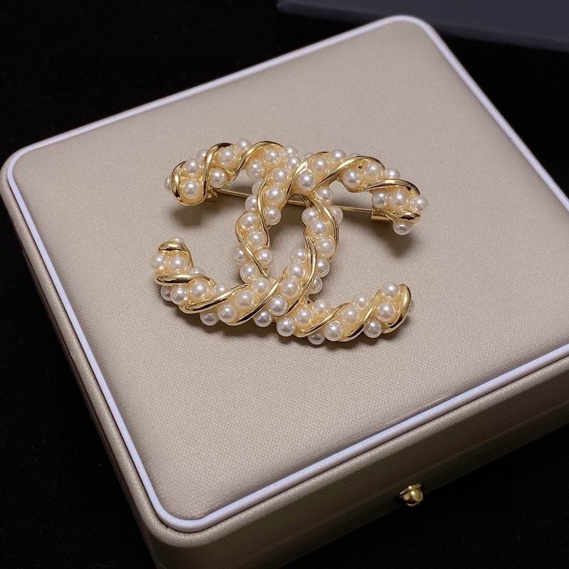 Chanel Brooch 10yxx35 (4)