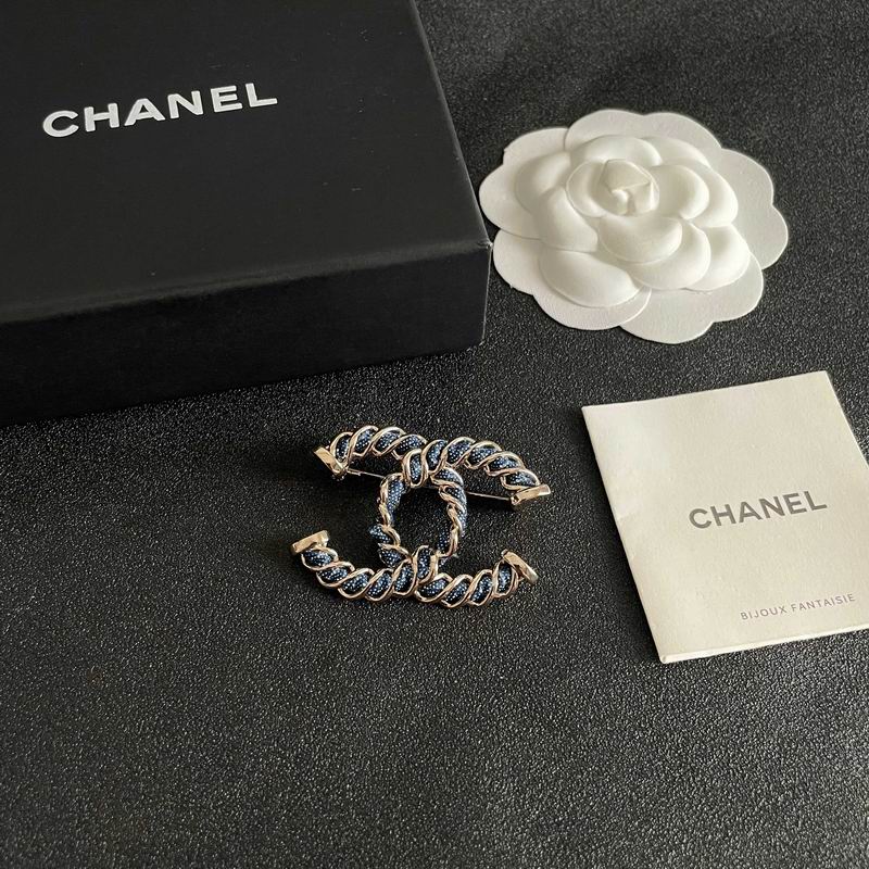 Chanel Brooch 10yxx36 (7)