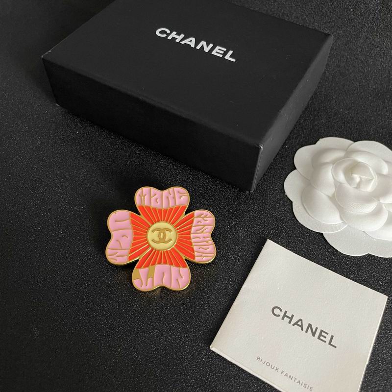 Chanel Brooch 10yxx39 (1)