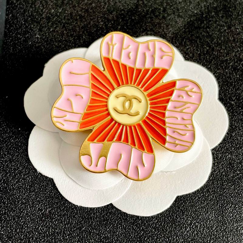 Chanel Brooch 10yxx39 (4)