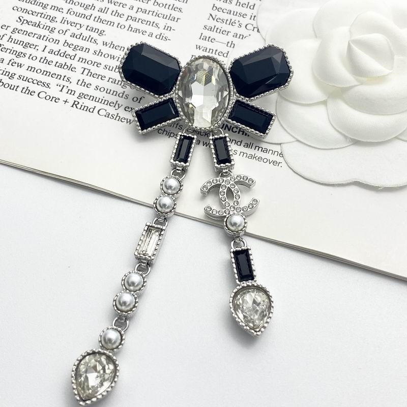 Chanel Brooch 10yxx43 (4)