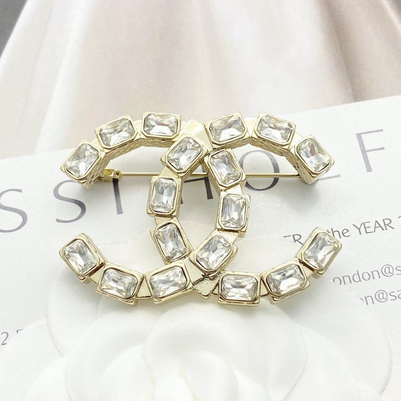 Chanel Brooch 10yxx44 (4)