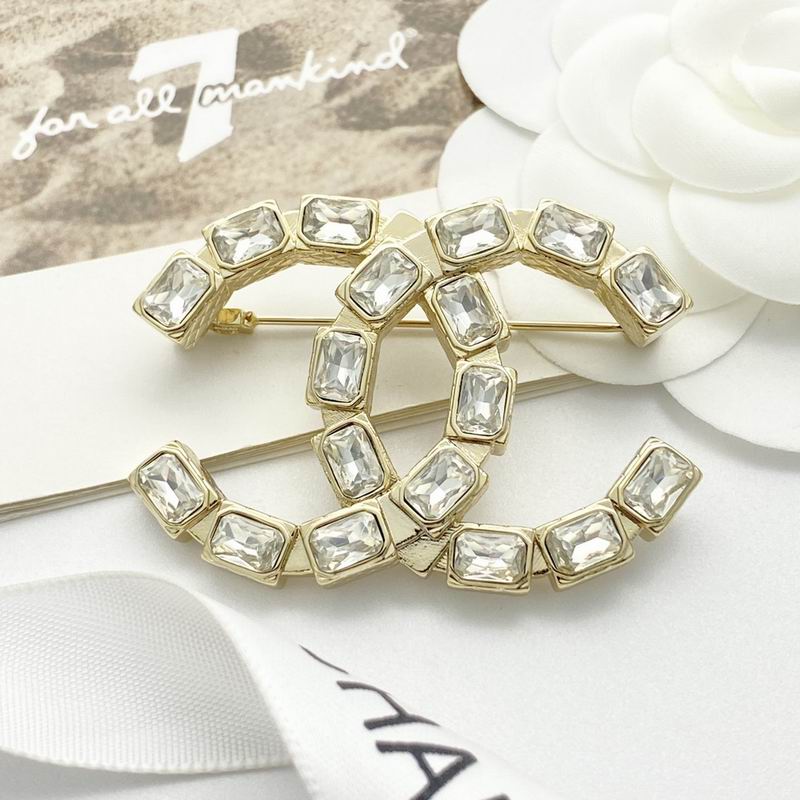 Chanel Brooch 10yxx44 (5)