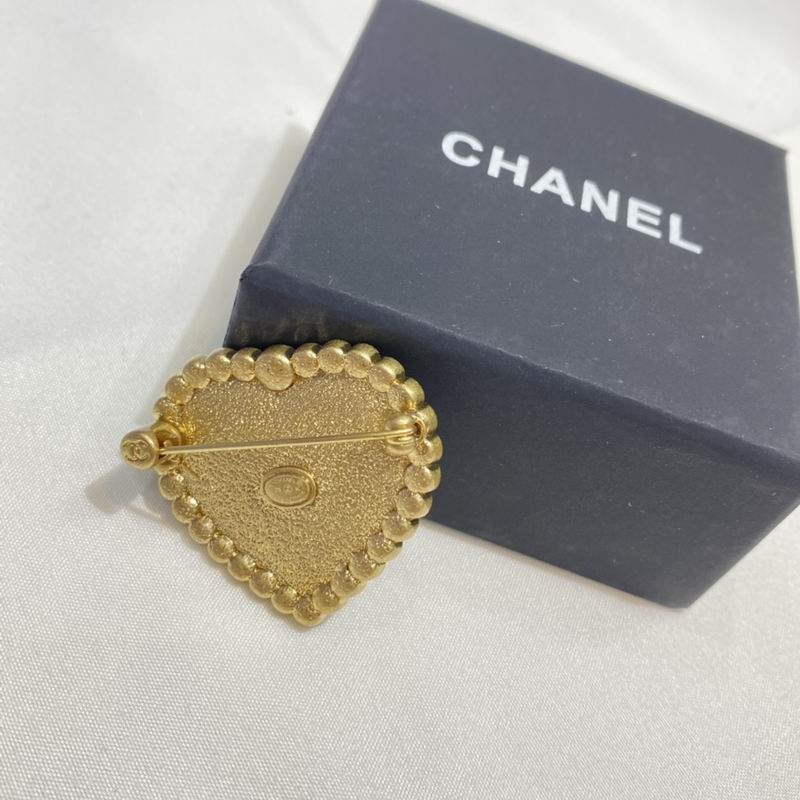 Chanel Brooch 10yxx45 (3)
