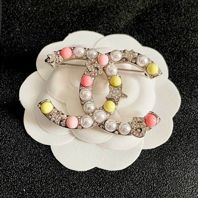 Chanel Brooch 10yxx46 (4)