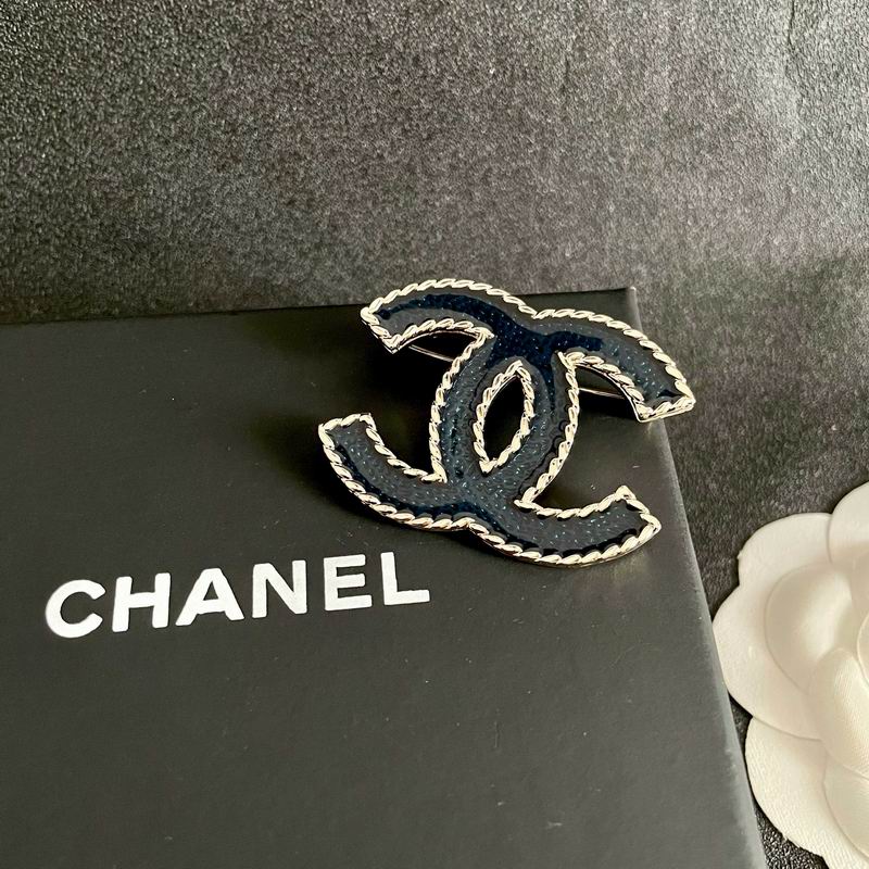 Chanel Brooch 10yxx50 (5)