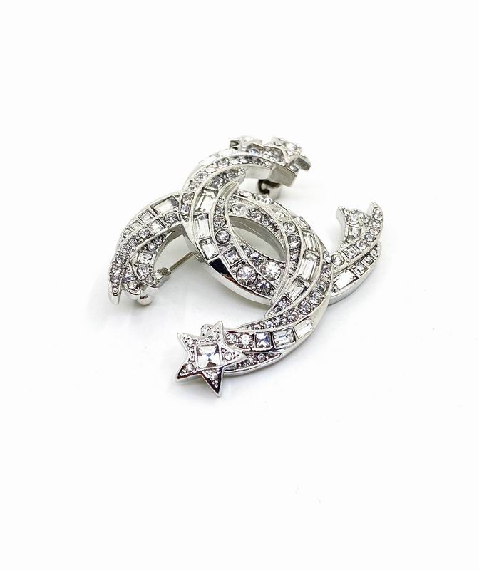 Chanel Brooch 10yxx53 (4)