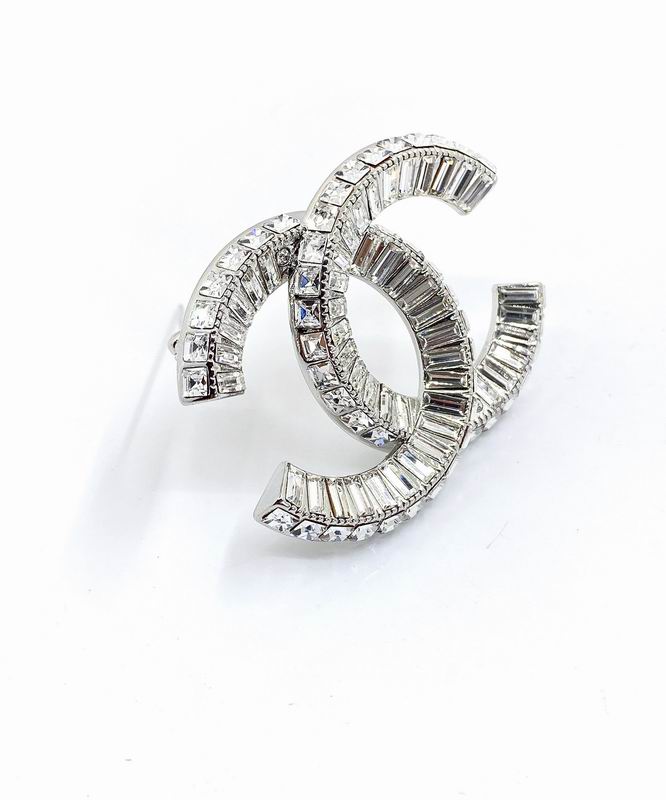 Chanel Brooch 10yxx54 (4)