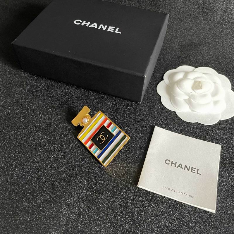 Chanel Brooch 10yxx60 (1)