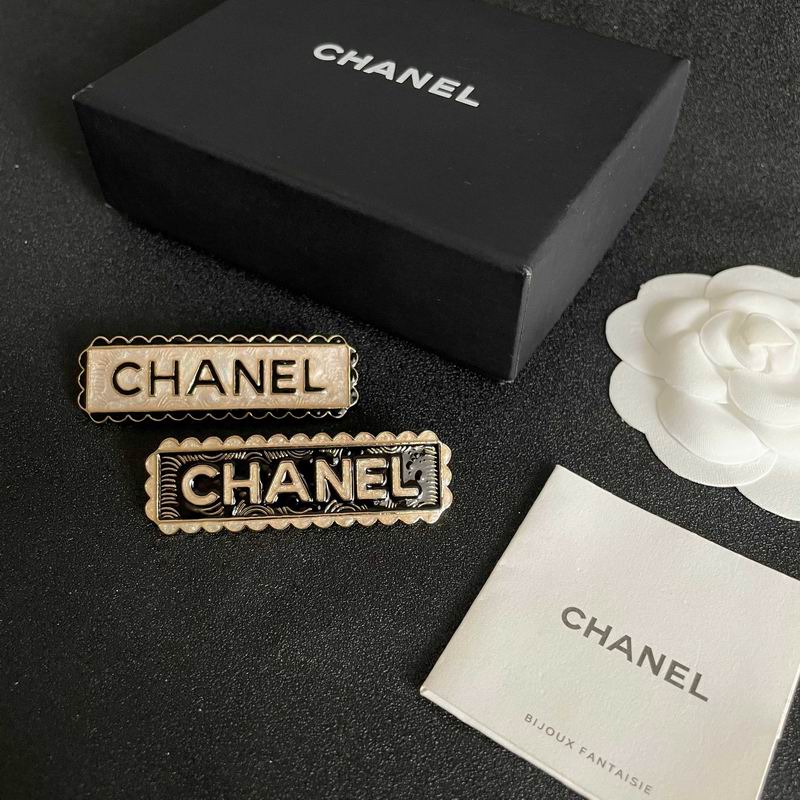 Chanel Brooch 10yxx61 (1)