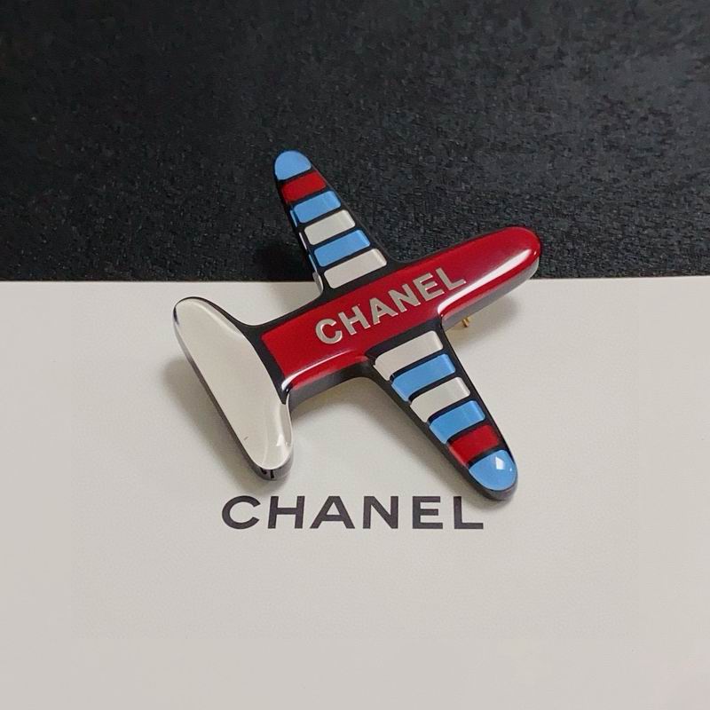 Chanel Brooch 10yxx63 (1)