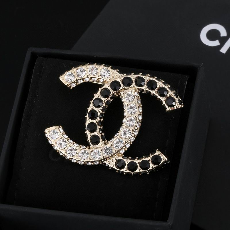 Chanel Brooch 10yxx64 (1)