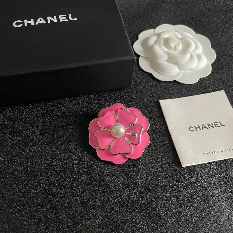 Chanel Brooch 10yxx65 (12)