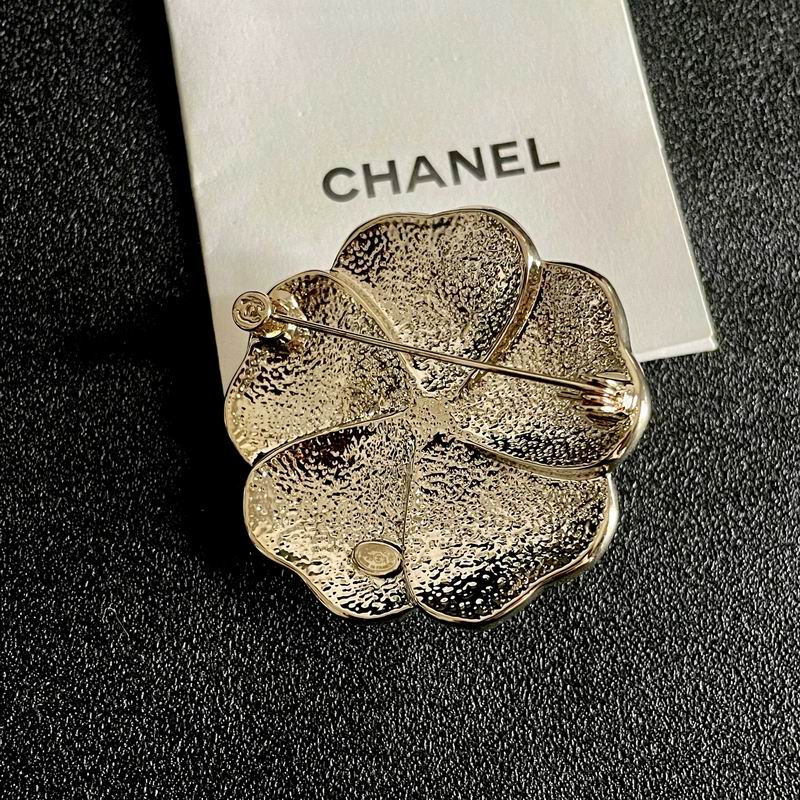 Chanel Brooch 10yxx65 (4)