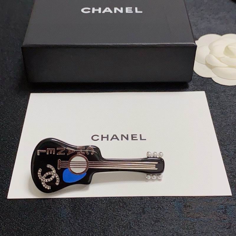 Chanel Brooch 10yxx68 (6)