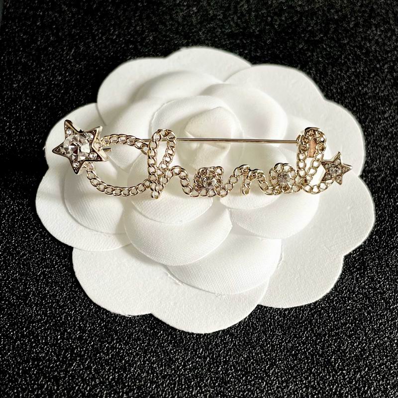 Chanel Brooch 10yxx73 (4)