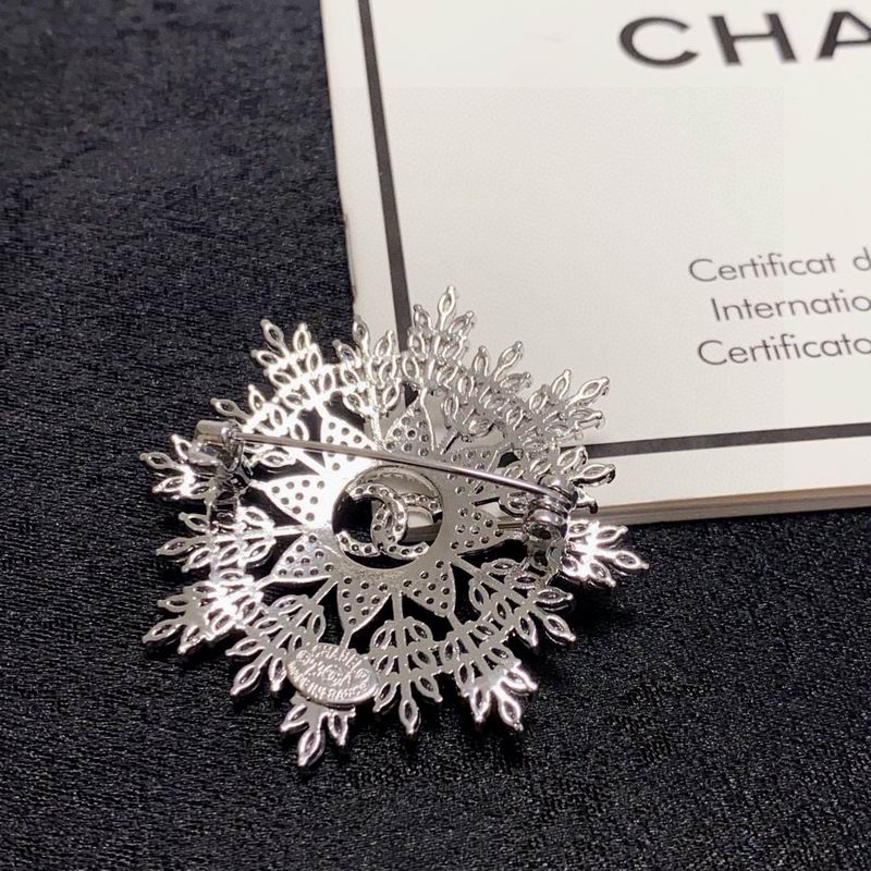 Chanel Brooch 10yxx75 (3)