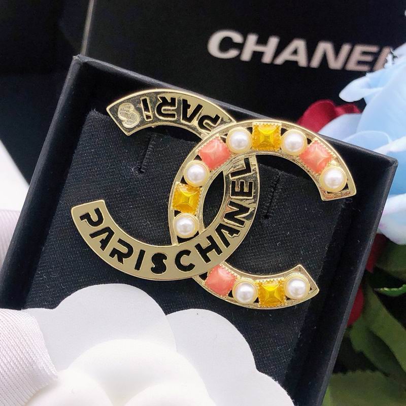 Chanel Brooch 10yxx76 (1)