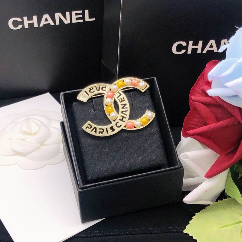 Chanel Brooch 10yxx76 (4)