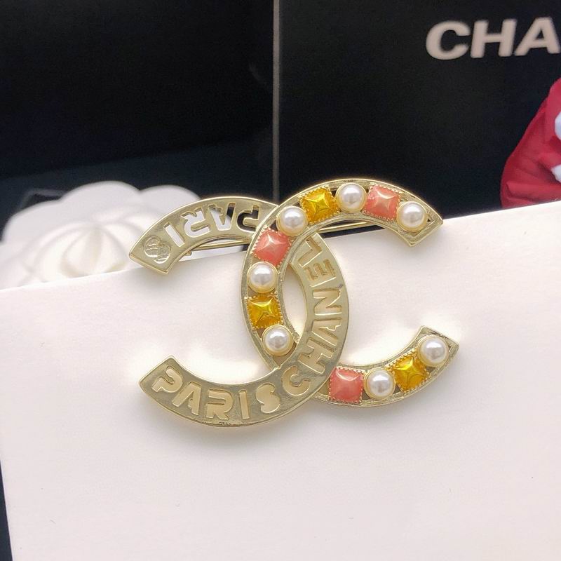Chanel Brooch 10yxx76 (6)