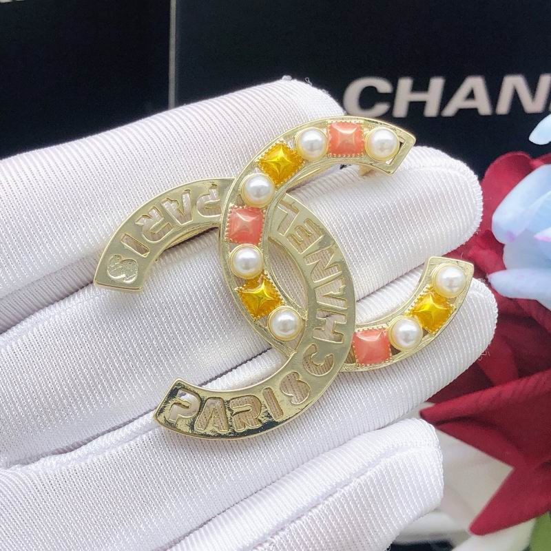 Chanel Brooch 10yxx76 (8)