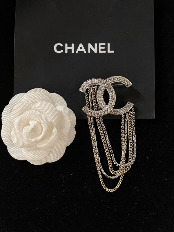 Chanel Brooch 10yxx77 (1)