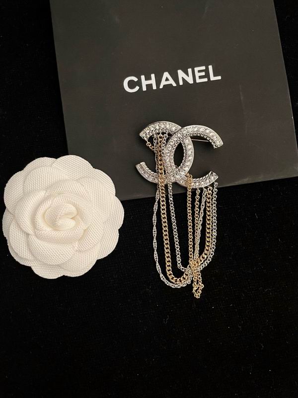 Chanel Brooch 10yxx77 (5)