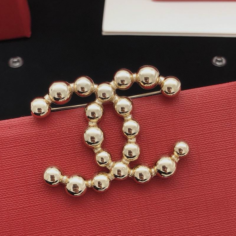 Chanel Brooch 10yxx78 (1)