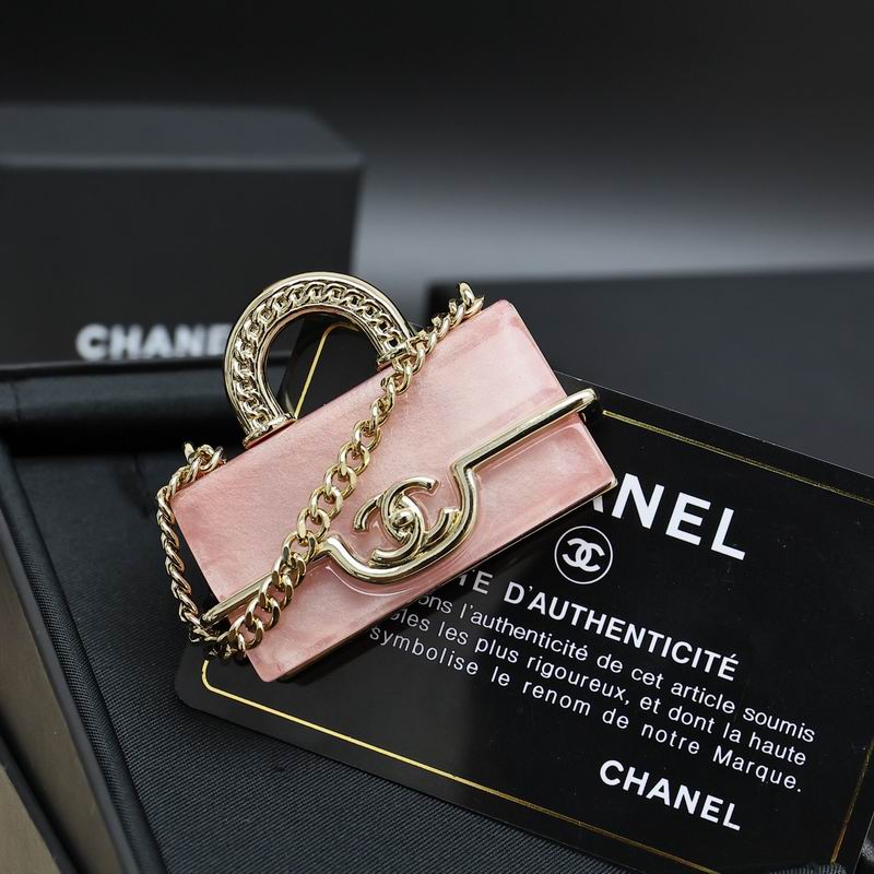 Chanel Brooch 10yxx80 (6)