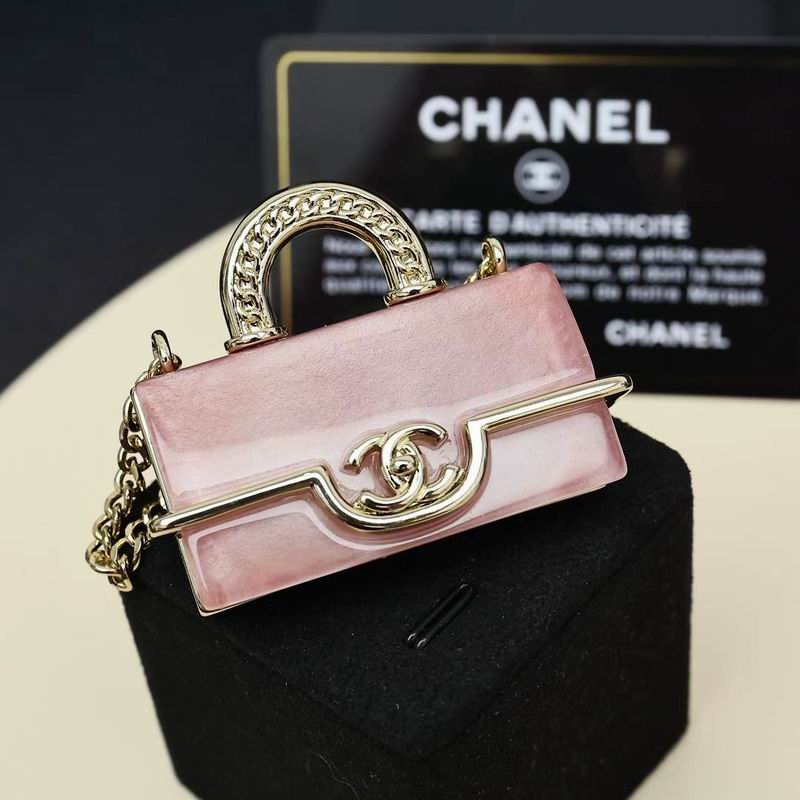 Chanel Brooch 10yxx80 (7)