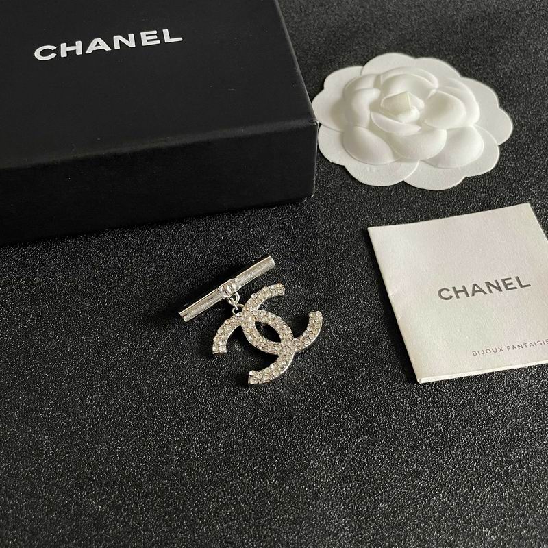 Chanel Brooch 10yxx85 (2)