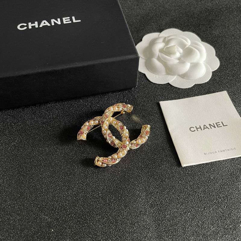 Chanel Brooch 10yxx86 (2)