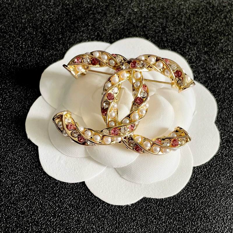 Chanel Brooch 10yxx86 (4)
