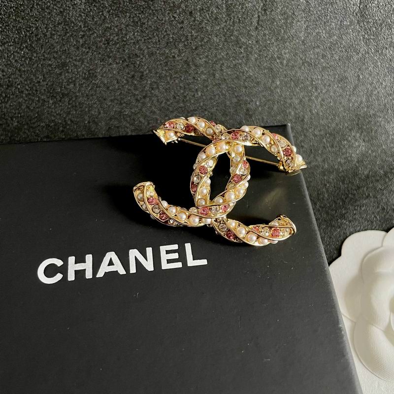 Chanel Brooch 10yxx86 (5)