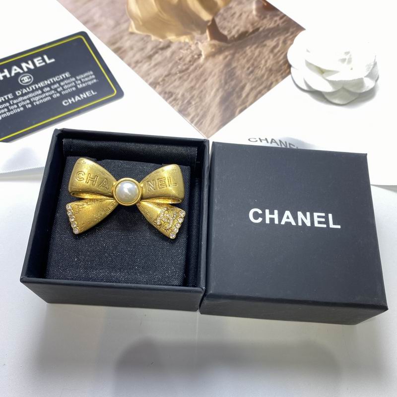 Chanel Brooch 10yxx88 (2)