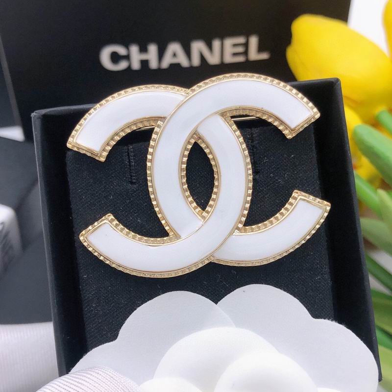 Chanel Brooch 10yxx89 (4)