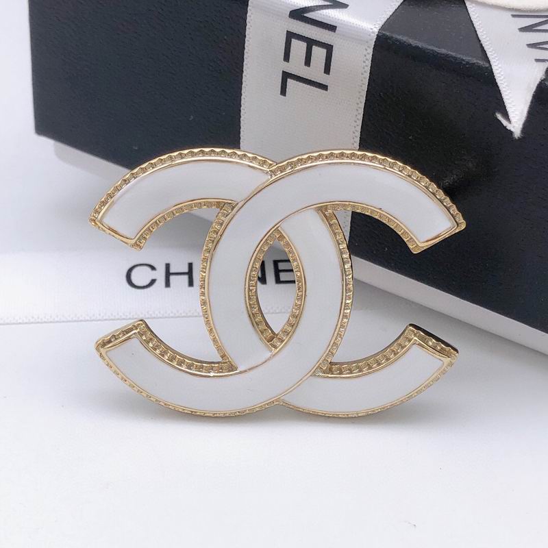 Chanel Brooch 10yxx89 (6)
