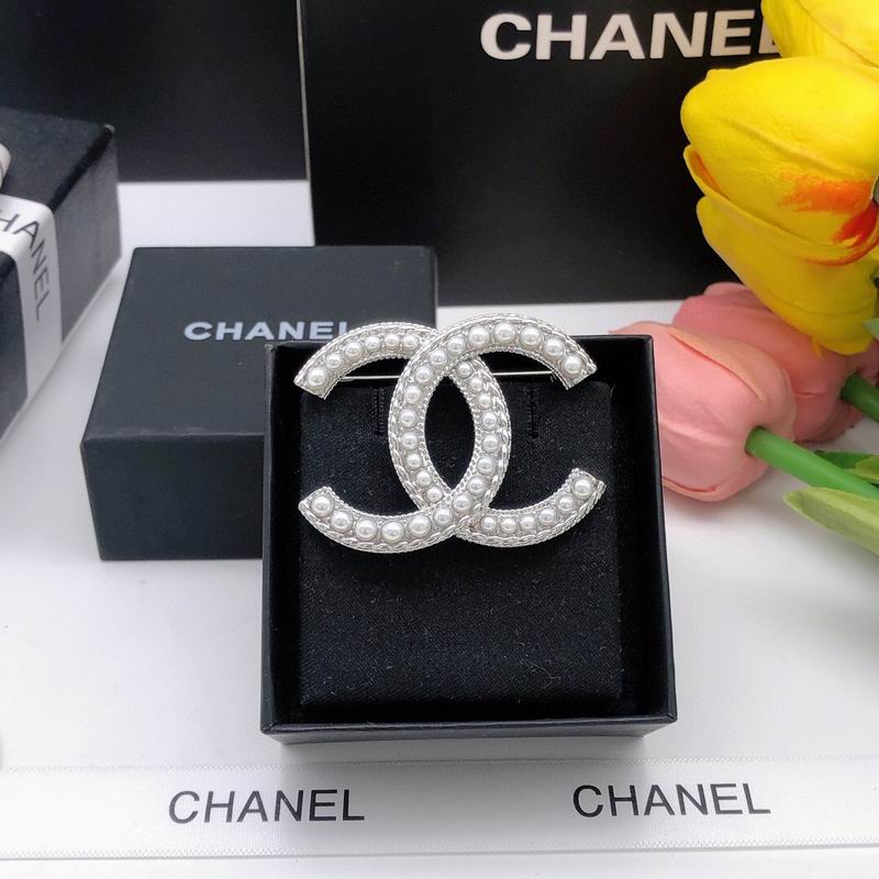 Chanel Brooch 10yxx91 (4)