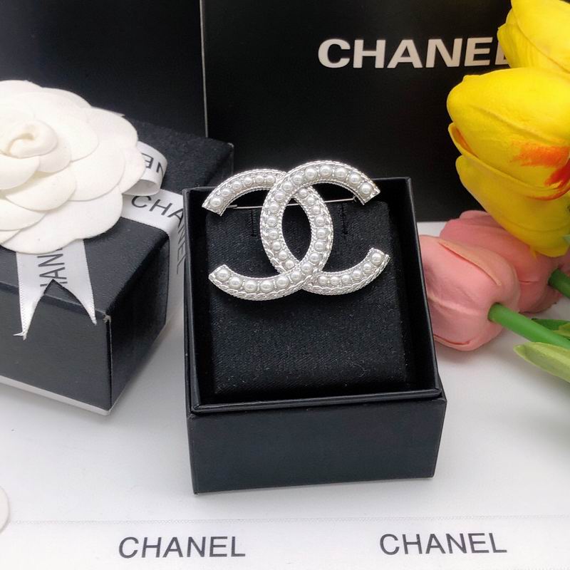 Chanel Brooch 10yxx91 (5)