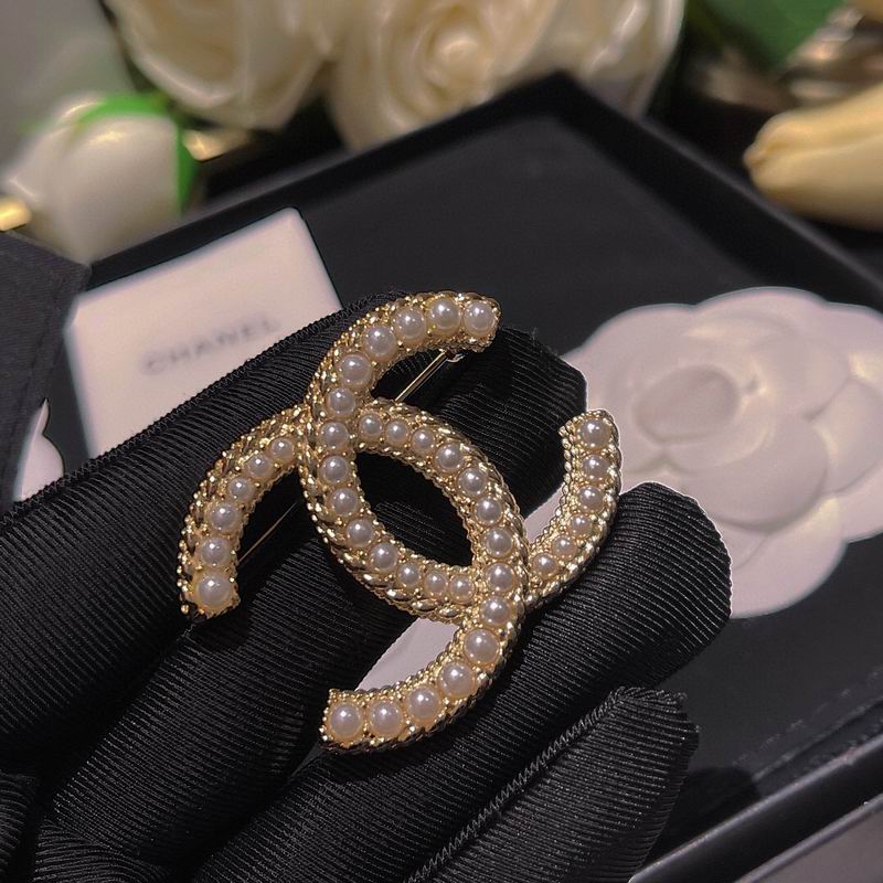 Chanel Brooch 10yxx91 (8)
