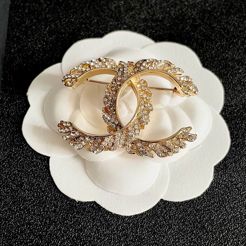 Chanel Brooch 10yxx94 (8)