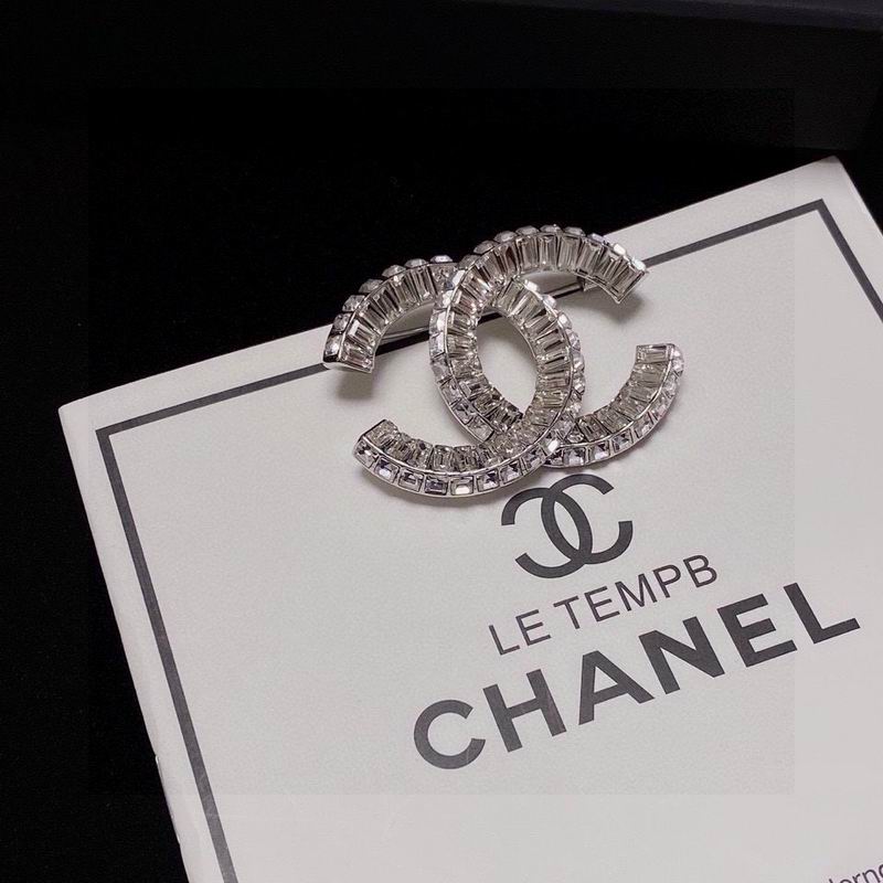 Chanel Brooch 10yxx98 (5)