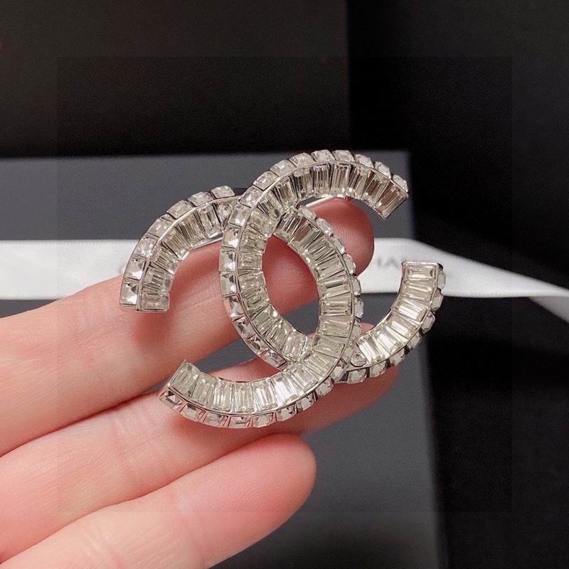 Chanel Brooch 10yxx98 (6)