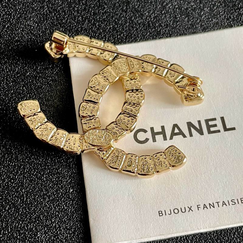 Chanel Brooch 10yxx99 (8)