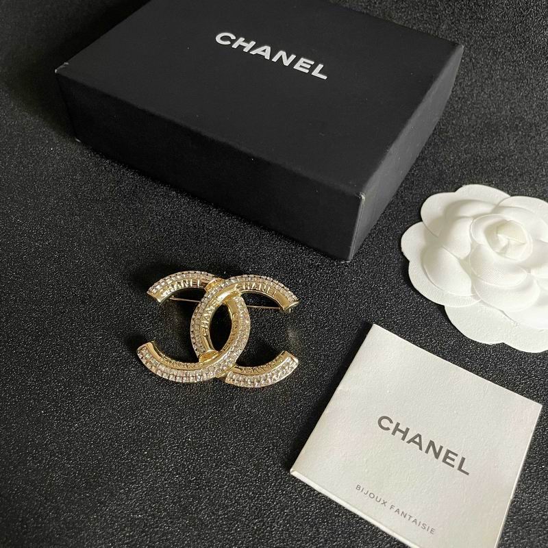 Chanel Brooch 11yxx103 (1)