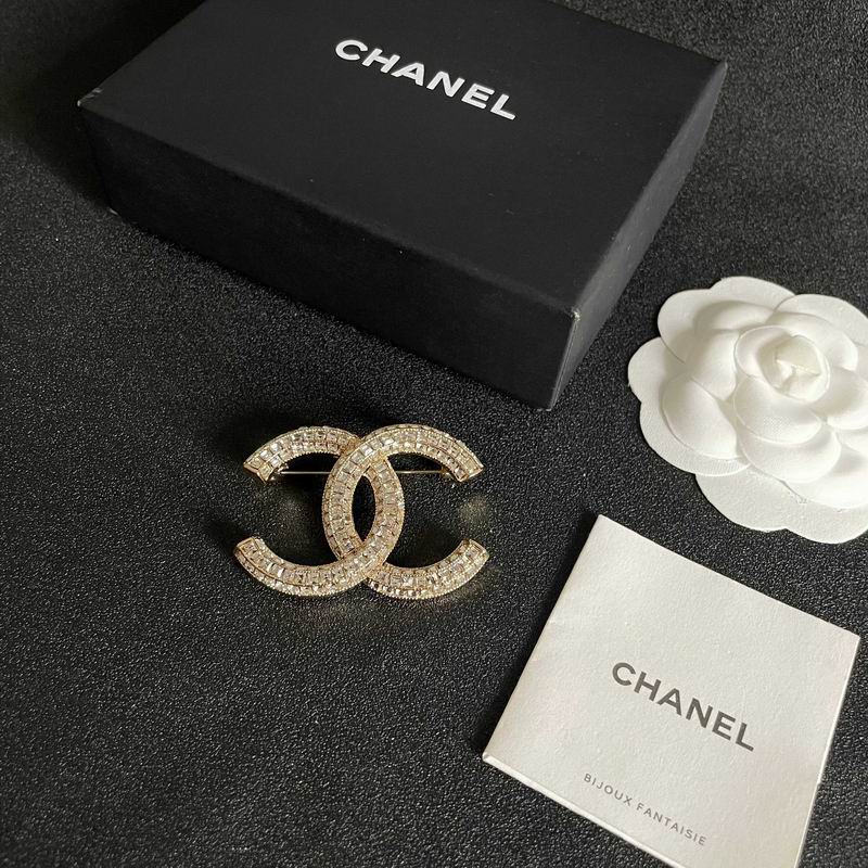 Chanel Brooch 11yxx105 (1)