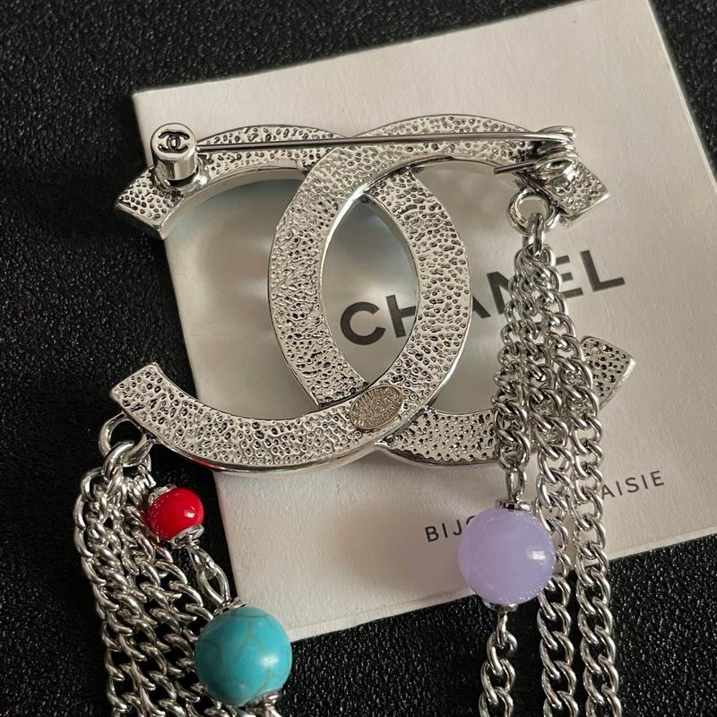 Chanel Brooch 11yxx106 (3)