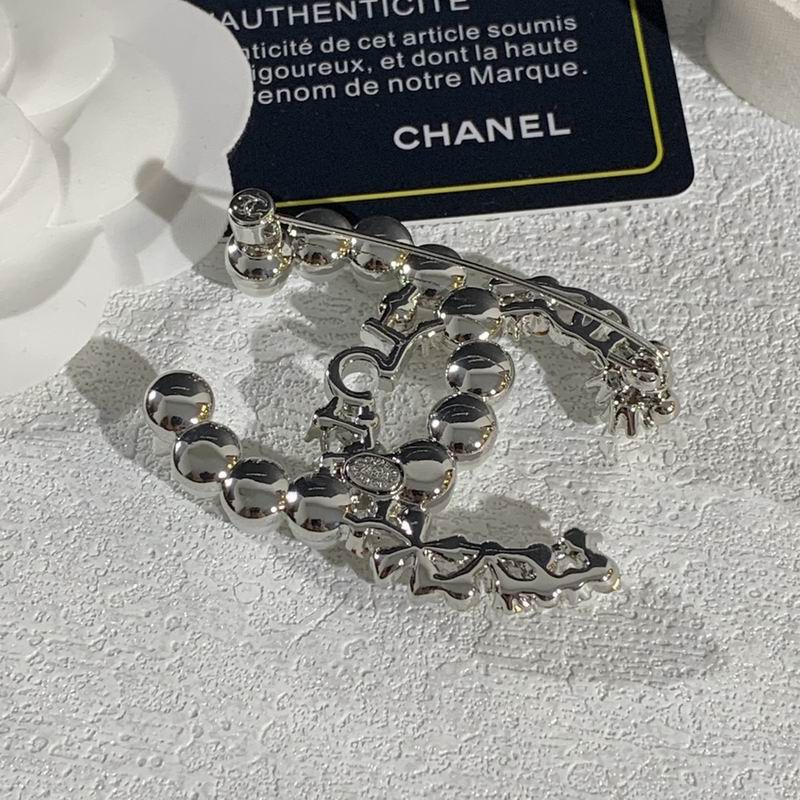 Chanel Brooch 11yxx109 (2)
