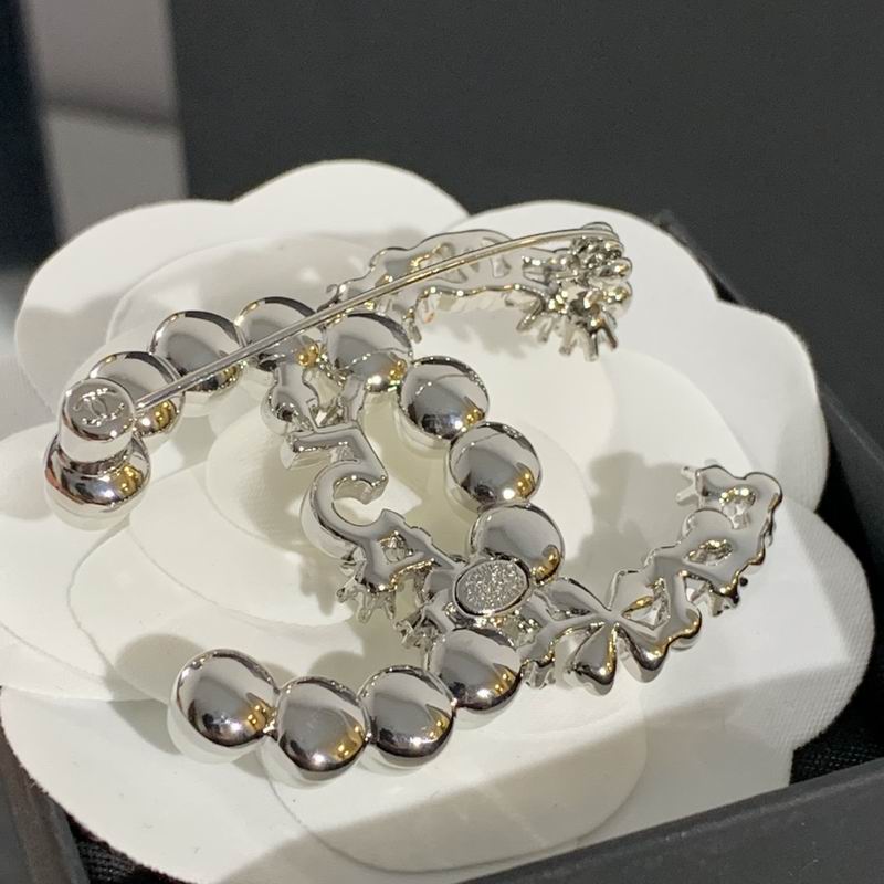 Chanel Brooch 11yxx109 (4)